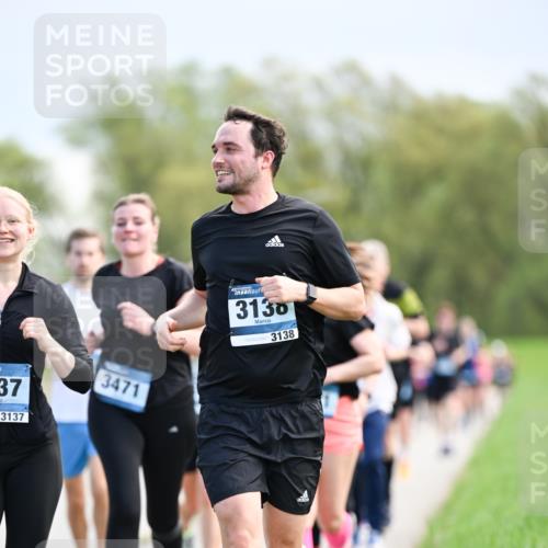 07.04.2024 - 43. Internationalen Wilhelmsburger Insellauf Dr. Thomas Lammeyer http://msf.ph/oto/6048649 07.04.2024 11:12:18 Laufen 37, 3137, 3471, 3130, 3138 meine-sportfotos.de