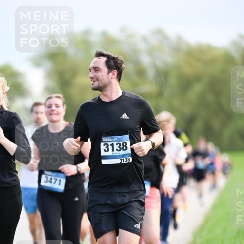 07.04.2024 - 43. Internationalen Wilhelmsburger Insellauf Dr. Thomas Lammeyer http://msf.ph/oto/6048651 07.04.2024 11:12:18 Laufen 3471, 3138, 3138 meine-sportfotos.de