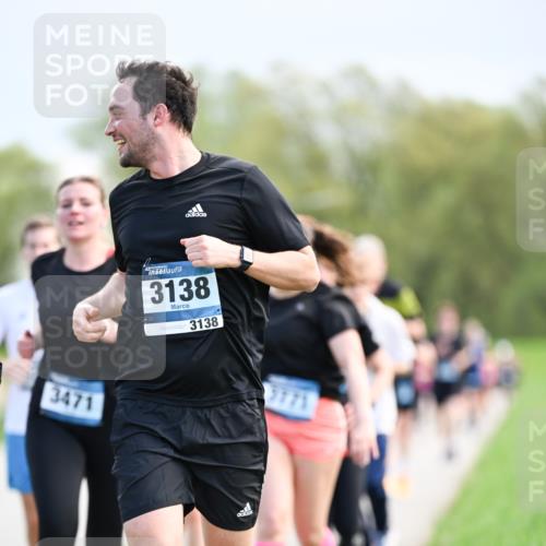 07.04.2024 - 43. Internationalen Wilhelmsburger Insellauf Dr. Thomas Lammeyer http://msf.ph/oto/6048660 07.04.2024 11:12:19 Laufen 3471, 3138, 3138, 3771 meine-sportfotos.de