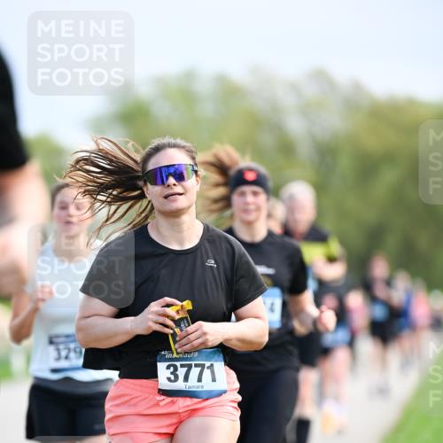 07.04.2024 - 43. Internationalen Wilhelmsburger Insellauf Dr. Thomas Lammeyer http://msf.ph/oto/6048682 07.04.2024 11:12:21 Laufen 329, 3771 meine-sportfotos.de