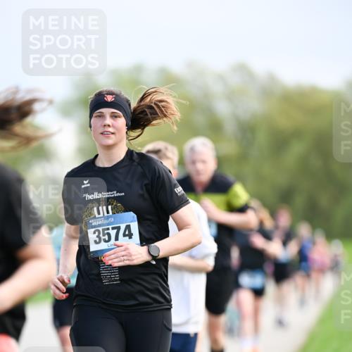 07.04.2024 - 43. Internationalen Wilhelmsburger Insellauf Dr. Thomas Lammeyer http://msf.ph/oto/6048693 07.04.2024 11:12:22 Laufen 3574 meine-sportfotos.de