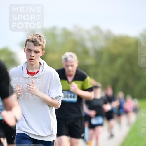 07.04.2024 - 43. Internationalen Wilhelmsburger Insellauf Dr. Thomas Lammeyer http://msf.ph/oto/6048709 07.04.2024 11:12:23 Laufen  meine-sportfotos.de