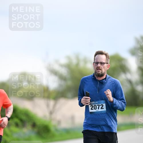 07.04.2024 - 43. Internationalen Wilhelmsburger Insellauf Dr. Thomas Lammeyer http://msf.ph/oto/6048798 07.04.2024 11:12:30 Laufen 2072 meine-sportfotos.de