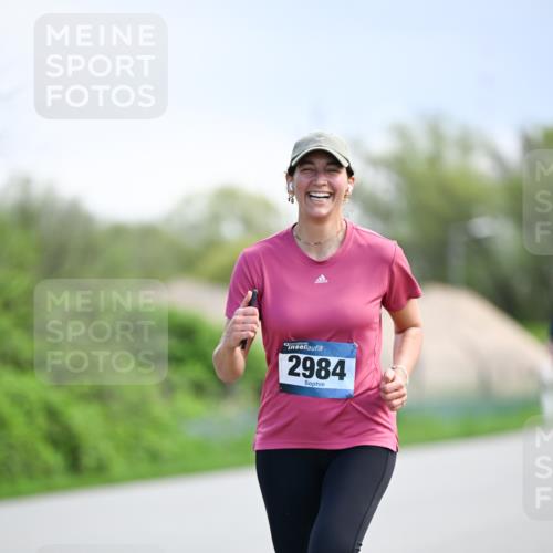 07.04.2024 - 43. Internationalen Wilhelmsburger Insellauf Dr. Thomas Lammeyer http://msf.ph/oto/6048829 07.04.2024 11:12:38 Laufen 2984 meine-sportfotos.de