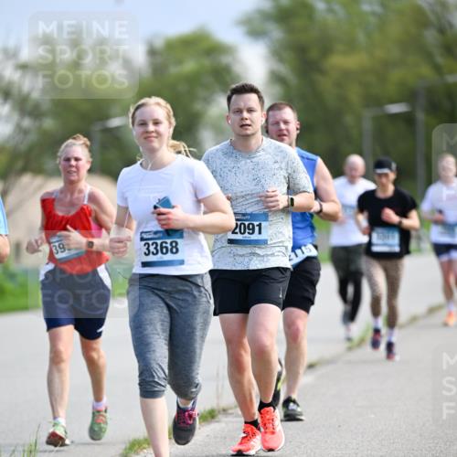 07.04.2024 - 43. Internationalen Wilhelmsburger Insellauf Dr. Thomas Lammeyer http://msf.ph/oto/6048905 07.04.2024 11:12:48 Laufen 39, 3368, 2091 meine-sportfotos.de