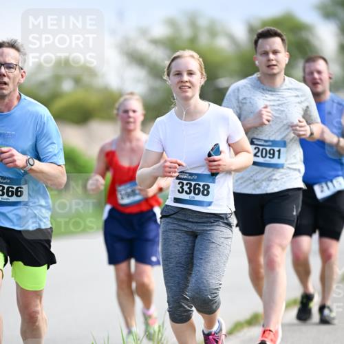 07.04.2024 - 43. Internationalen Wilhelmsburger Insellauf Dr. Thomas Lammeyer http://msf.ph/oto/6048918 07.04.2024 11:12:49 Laufen 366, 3368, 2091, 2115 meine-sportfotos.de