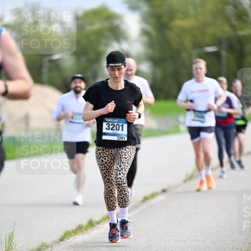 07.04.2024 - 43. Internationalen Wilhelmsburger Insellauf Dr. Thomas Lammeyer http://msf.ph/oto/6048935 07.04.2024 11:12:52 Laufen 3201, 3201 meine-sportfotos.de