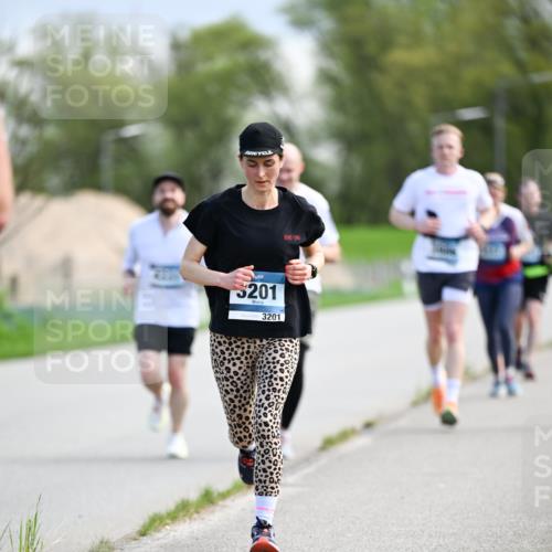 07.04.2024 - 43. Internationalen Wilhelmsburger Insellauf Dr. Thomas Lammeyer http://msf.ph/oto/6048936 07.04.2024 11:12:52 Laufen 5201, 3201 meine-sportfotos.de
