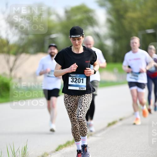 07.04.2024 - 43. Internationalen Wilhelmsburger Insellauf Dr. Thomas Lammeyer http://msf.ph/oto/6048940 07.04.2024 11:12:52 Laufen 3201, 3201 meine-sportfotos.de