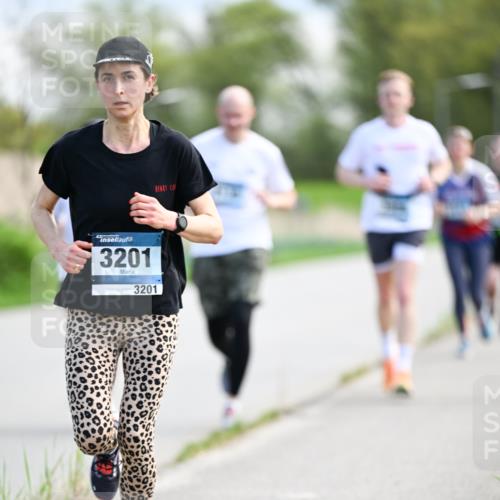 07.04.2024 - 43. Internationalen Wilhelmsburger Insellauf Dr. Thomas Lammeyer http://msf.ph/oto/6048947 07.04.2024 11:12:53 Laufen 3201, 3201 meine-sportfotos.de