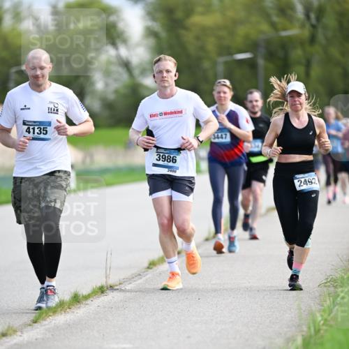 07.04.2024 - 43. Internationalen Wilhelmsburger Insellauf Dr. Thomas Lammeyer http://msf.ph/oto/6048949 07.04.2024 11:12:54 Laufen 4135, 3986, 3986, 3447, 2492 meine-sportfotos.de