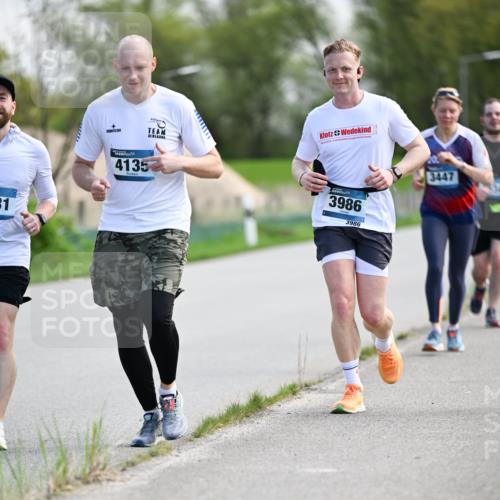 07.04.2024 - 43. Internationalen Wilhelmsburger Insellauf Dr. Thomas Lammeyer http://msf.ph/oto/6048953 07.04.2024 11:12:55 Laufen 31, 4135, 3986, 3986, 20, 3447 meine-sportfotos.de