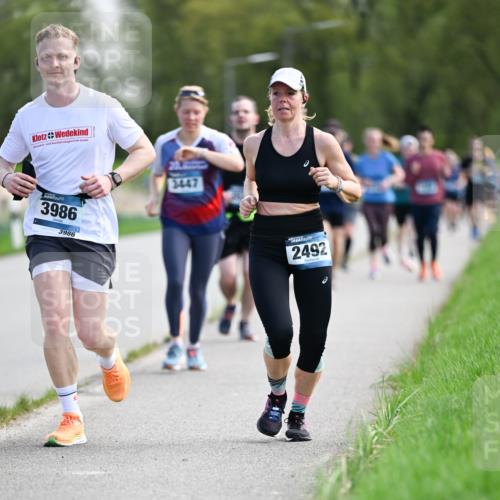 07.04.2024 - 43. Internationalen Wilhelmsburger Insellauf Dr. Thomas Lammeyer http://msf.ph/oto/6048956 07.04.2024 11:12:55 Laufen 3986, 3986, 3447, 2492 meine-sportfotos.de