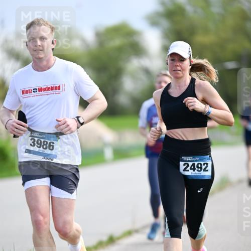 07.04.2024 - 43. Internationalen Wilhelmsburger Insellauf Dr. Thomas Lammeyer http://msf.ph/oto/6048964 07.04.2024 11:12:57 Laufen 3986, 3986, 2492 meine-sportfotos.de
