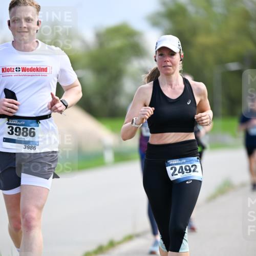 07.04.2024 - 43. Internationalen Wilhelmsburger Insellauf Dr. Thomas Lammeyer http://msf.ph/oto/6048966 07.04.2024 11:12:57 Laufen 3986, 3986, 2492 meine-sportfotos.de
