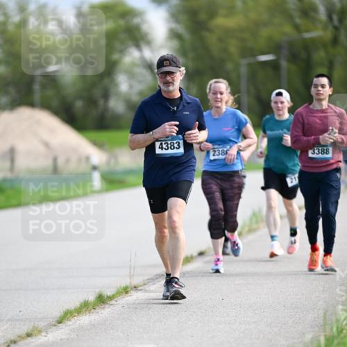 07.04.2024 - 43. Internationalen Wilhelmsburger Insellauf Dr. Thomas Lammeyer http://msf.ph/oto/6048989 07.04.2024 11:13:03 Laufen 4383, 238, 3388 meine-sportfotos.de