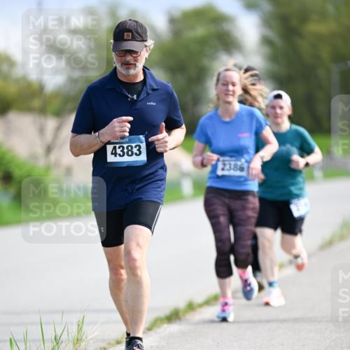 07.04.2024 - 43. Internationalen Wilhelmsburger Insellauf Dr. Thomas Lammeyer http://msf.ph/oto/6049000 07.04.2024 11:13:05 Laufen 4383, 2386 meine-sportfotos.de
