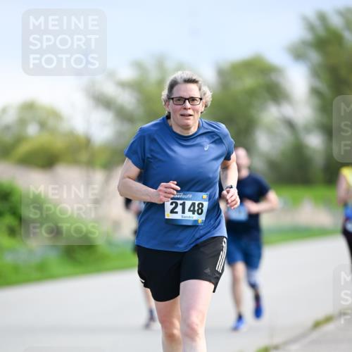 07.04.2024 - 43. Internationalen Wilhelmsburger Insellauf Dr. Thomas Lammeyer http://msf.ph/oto/6049058 07.04.2024 11:13:21 Laufen 2148 meine-sportfotos.de