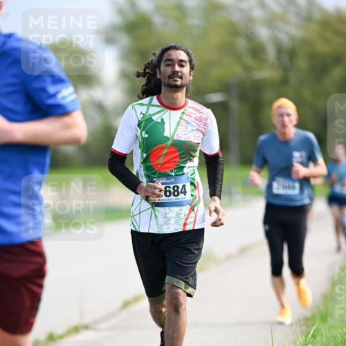 07.04.2024 - 43. Internationalen Wilhelmsburger Insellauf Dr. Thomas Lammeyer http://msf.ph/oto/6049081 07.04.2024 11:13:26 Laufen 684 meine-sportfotos.de