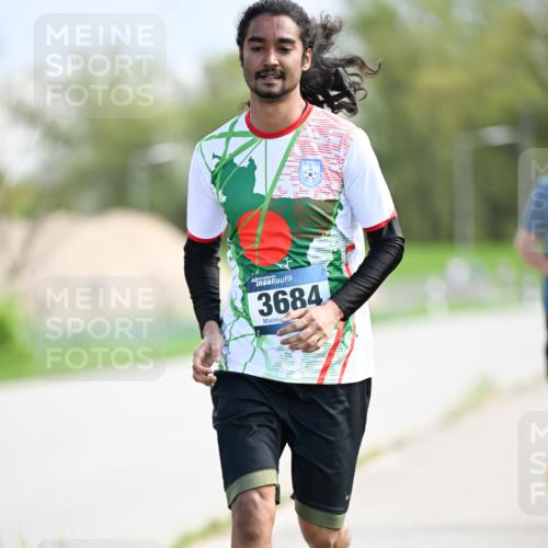 07.04.2024 - 43. Internationalen Wilhelmsburger Insellauf Dr. Thomas Lammeyer http://msf.ph/oto/6049089 07.04.2024 11:13:27 Laufen 3684 meine-sportfotos.de
