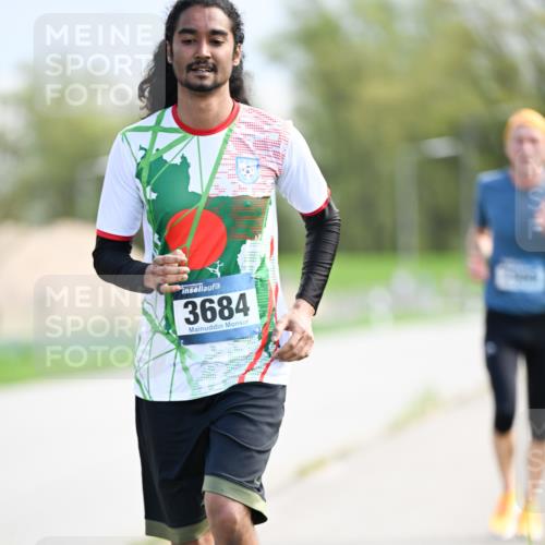 07.04.2024 - 43. Internationalen Wilhelmsburger Insellauf Dr. Thomas Lammeyer http://msf.ph/oto/6049090 07.04.2024 11:13:27 Laufen 3684 meine-sportfotos.de