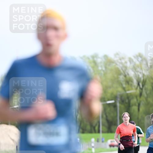 07.04.2024 - 43. Internationalen Wilhelmsburger Insellauf Dr. Thomas Lammeyer http://msf.ph/oto/6049105 07.04.2024 11:13:31 Laufen  meine-sportfotos.de