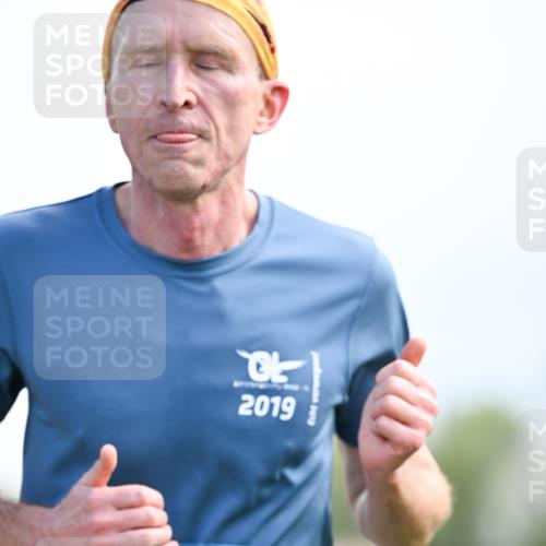 07.04.2024 - 43. Internationalen Wilhelmsburger Insellauf Dr. Thomas Lammeyer http://msf.ph/oto/6049109 07.04.2024 11:13:32 Laufen 10, 2019, 2985 meine-sportfotos.de