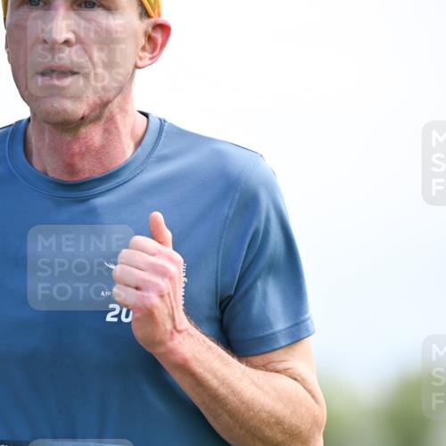 07.04.2024 - 43. Internationalen Wilhelmsburger Insellauf Dr. Thomas Lammeyer http://msf.ph/oto/6049110 07.04.2024 11:13:32 Laufen 20, 3, 2985 meine-sportfotos.de