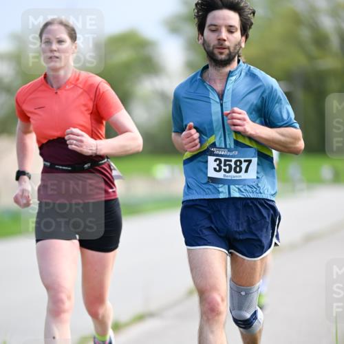 07.04.2024 - 43. Internationalen Wilhelmsburger Insellauf Dr. Thomas Lammeyer http://msf.ph/oto/6049129 07.04.2024 11:13:37 Laufen 3587 meine-sportfotos.de