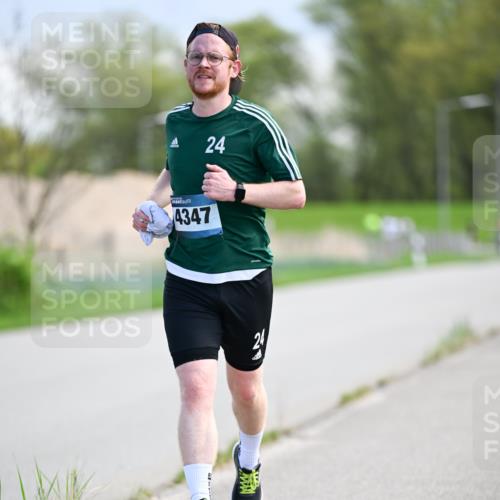 07.04.2024 - 43. Internationalen Wilhelmsburger Insellauf Dr. Thomas Lammeyer http://msf.ph/oto/6049136 07.04.2024 11:13:39 Laufen 24, 4347 meine-sportfotos.de