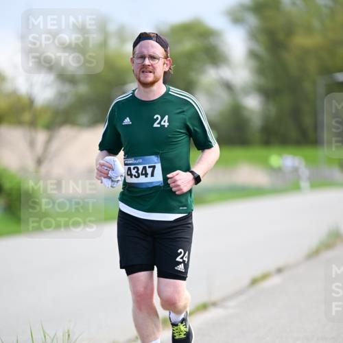 07.04.2024 - 43. Internationalen Wilhelmsburger Insellauf Dr. Thomas Lammeyer http://msf.ph/oto/6049137 07.04.2024 11:13:40 Laufen 24, 24, 4347, 24 meine-sportfotos.de