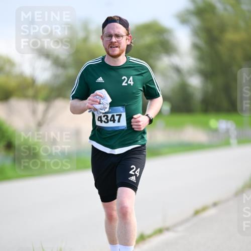 07.04.2024 - 43. Internationalen Wilhelmsburger Insellauf Dr. Thomas Lammeyer http://msf.ph/oto/6049138 07.04.2024 11:13:40 Laufen 24, 4347, 24 meine-sportfotos.de