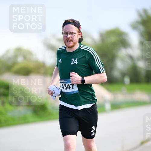 07.04.2024 - 43. Internationalen Wilhelmsburger Insellauf Dr. Thomas Lammeyer http://msf.ph/oto/6049141 07.04.2024 11:13:40 Laufen 24, 4347, 24 meine-sportfotos.de