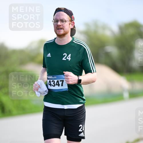 07.04.2024 - 43. Internationalen Wilhelmsburger Insellauf Dr. Thomas Lammeyer http://msf.ph/oto/6049145 07.04.2024 11:13:41 Laufen 24, 4347, 24 meine-sportfotos.de