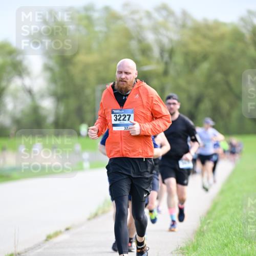 07.04.2024 - 43. Internationalen Wilhelmsburger Insellauf Dr. Thomas Lammeyer http://msf.ph/oto/6049148 07.04.2024 11:13:44 Laufen 3227, 32 meine-sportfotos.de