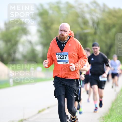 07.04.2024 - 43. Internationalen Wilhelmsburger Insellauf Dr. Thomas Lammeyer http://msf.ph/oto/6049154 07.04.2024 11:13:45 Laufen 3227, 3227 meine-sportfotos.de