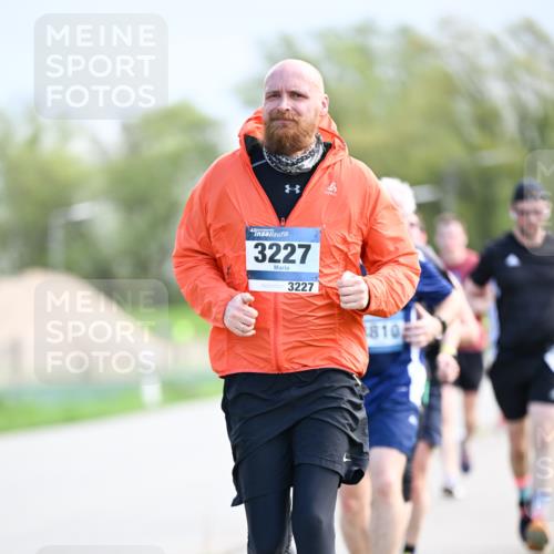 07.04.2024 - 43. Internationalen Wilhelmsburger Insellauf Dr. Thomas Lammeyer http://msf.ph/oto/6049162 07.04.2024 11:13:46 Laufen 3227, 3227, 1810 meine-sportfotos.de