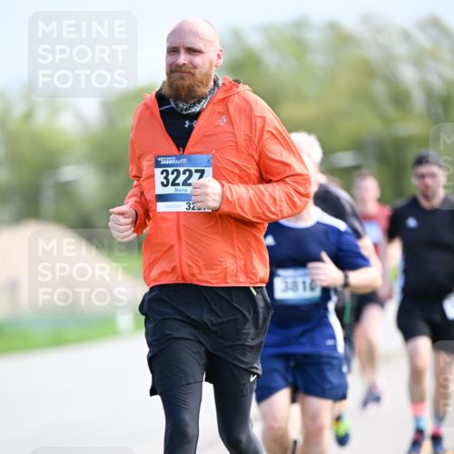 07.04.2024 - 43. Internationalen Wilhelmsburger Insellauf Dr. Thomas Lammeyer http://msf.ph/oto/6049164 07.04.2024 11:13:47 Laufen 43, 3227, 32, 3816 meine-sportfotos.de