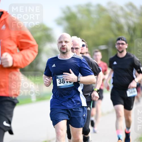 07.04.2024 - 43. Internationalen Wilhelmsburger Insellauf Dr. Thomas Lammeyer http://msf.ph/oto/6049167 07.04.2024 11:13:48 Laufen 38, 169 meine-sportfotos.de