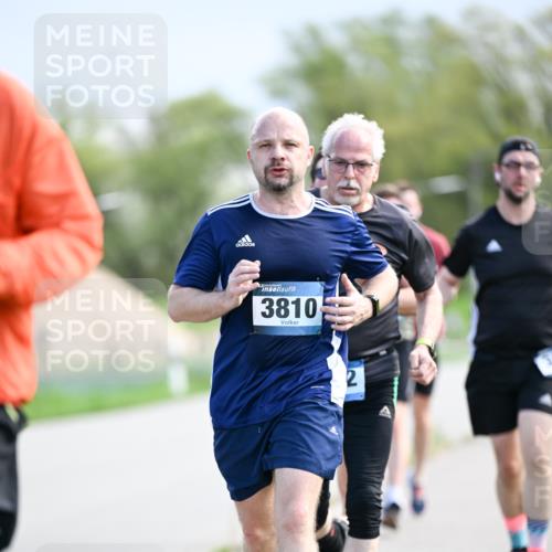 07.04.2024 - 43. Internationalen Wilhelmsburger Insellauf Dr. Thomas Lammeyer http://msf.ph/oto/6049169 07.04.2024 11:13:48 Laufen 3810, 2 meine-sportfotos.de