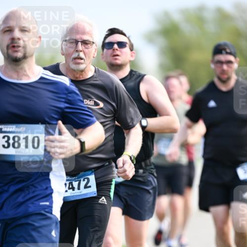 07.04.2024 - 43. Internationalen Wilhelmsburger Insellauf Dr. Thomas Lammeyer http://msf.ph/oto/6049177 07.04.2024 11:13:49 Laufen 3810, 472 meine-sportfotos.de