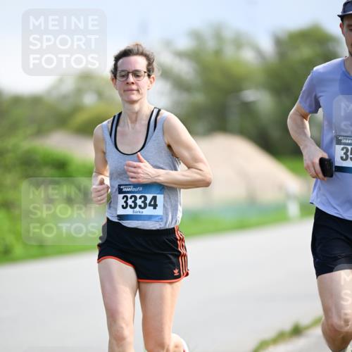 07.04.2024 - 43. Internationalen Wilhelmsburger Insellauf Dr. Thomas Lammeyer http://msf.ph/oto/6049208 07.04.2024 11:13:58 Laufen 3334, 43, 35 meine-sportfotos.de