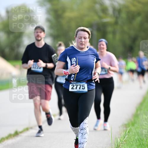 07.04.2024 - 43. Internationalen Wilhelmsburger Insellauf Dr. Thomas Lammeyer http://msf.ph/oto/6049221 07.04.2024 11:14:01 Laufen 2775 meine-sportfotos.de