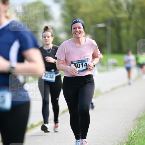 07.04.2024 - 43. Internationalen Wilhelmsburger Insellauf Dr. Thomas Lammeyer http://msf.ph/oto/6049230 07.04.2024 11:14:03 Laufen 4238, 3014 meine-sportfotos.de