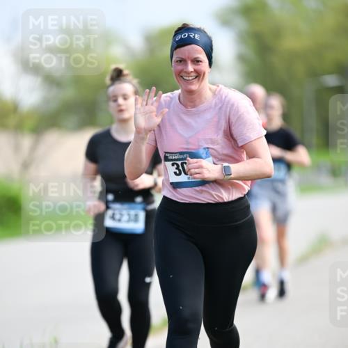 07.04.2024 - 43. Internationalen Wilhelmsburger Insellauf Dr. Thomas Lammeyer http://msf.ph/oto/6049238 07.04.2024 11:14:04 Laufen 4238, 30 meine-sportfotos.de