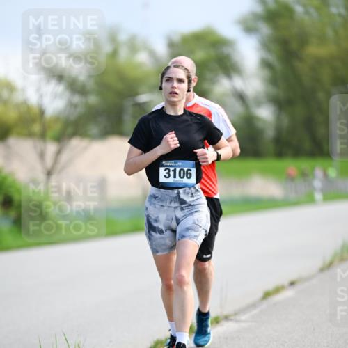 07.04.2024 - 43. Internationalen Wilhelmsburger Insellauf Dr. Thomas Lammeyer http://msf.ph/oto/6049247 07.04.2024 11:14:07 Laufen 3106 meine-sportfotos.de