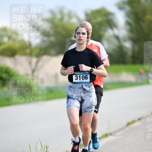 07.04.2024 - 43. Internationalen Wilhelmsburger Insellauf Dr. Thomas Lammeyer http://msf.ph/oto/6049249 07.04.2024 11:14:07 Laufen 3106 meine-sportfotos.de