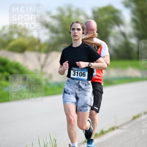07.04.2024 - 43. Internationalen Wilhelmsburger Insellauf Dr. Thomas Lammeyer http://msf.ph/oto/6049251 07.04.2024 11:14:08 Laufen 3106 meine-sportfotos.de