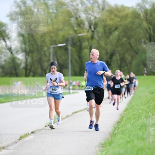 07.04.2024 - 43. Internationalen Wilhelmsburger Insellauf Dr. Thomas Lammeyer http://msf.ph/oto/6049259 07.04.2024 11:14:11 Laufen 3190, 3538 meine-sportfotos.de