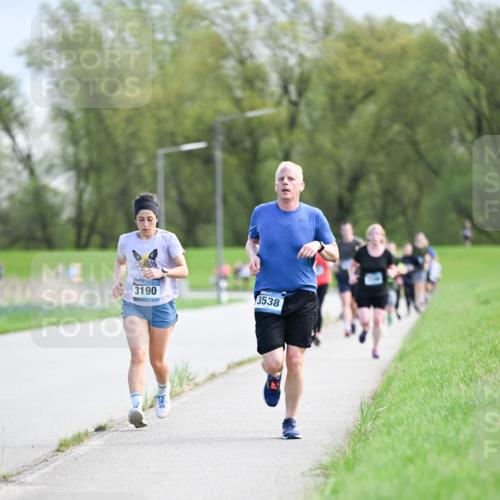07.04.2024 - 43. Internationalen Wilhelmsburger Insellauf Dr. Thomas Lammeyer http://msf.ph/oto/6049264 07.04.2024 11:14:12 Laufen 3538 meine-sportfotos.de